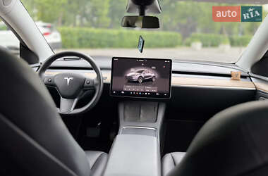 Внедорожник / Кроссовер Tesla Model Y 2023 в 