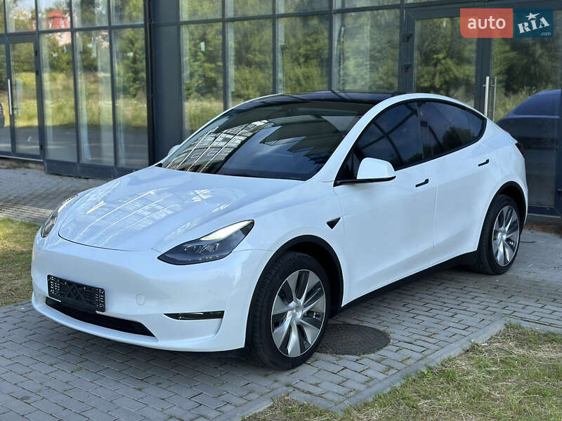 Внедорожник / Кроссовер Tesla Model Y 2023 в Ровно