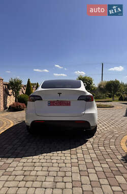 Внедорожник / Кроссовер Tesla Model Y 2021 в 