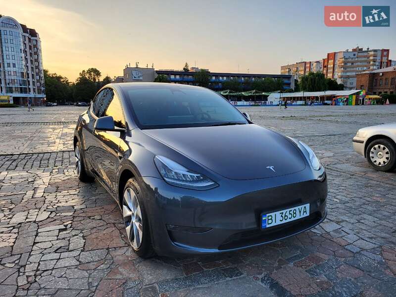 Внедорожник / Кроссовер Tesla Model Y 2022 в Кременчуге