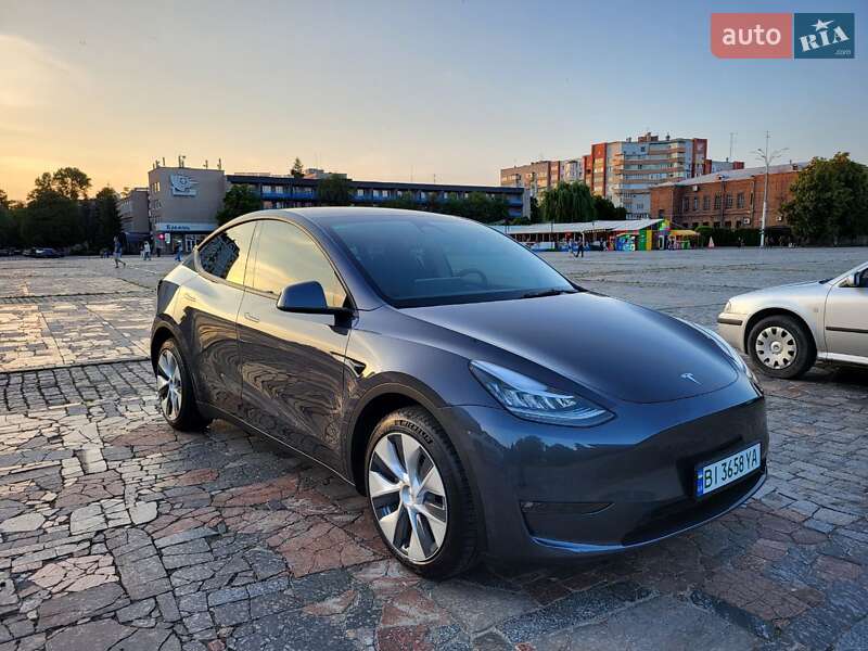 Внедорожник / Кроссовер Tesla Model Y 2022 в Кременчуге