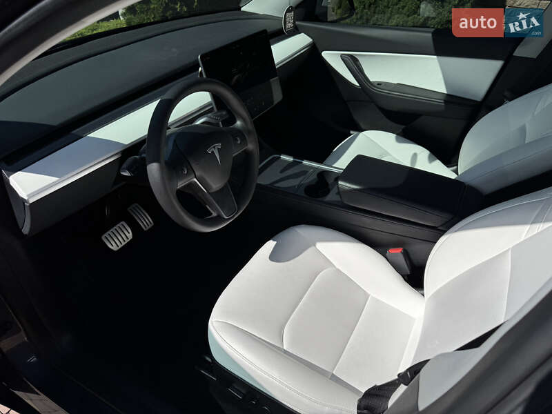 Внедорожник / Кроссовер Tesla Model Y 2022 в Луцке