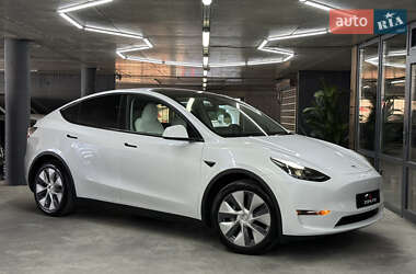 Внедорожник / Кроссовер Tesla Model Y 2023 в 