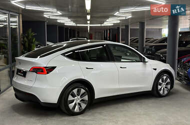 Внедорожник / Кроссовер Tesla Model Y 2023 в 