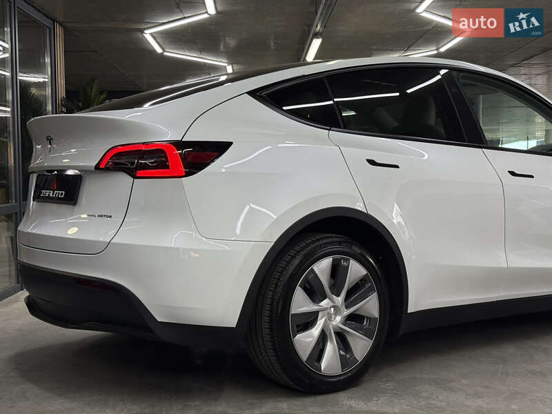 Внедорожник / Кроссовер Tesla Model Y 2023 в Одессе