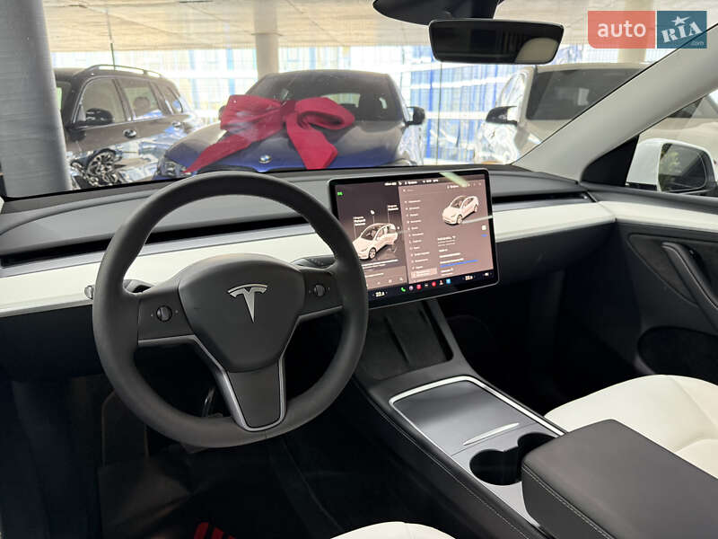 Внедорожник / Кроссовер Tesla Model Y 2023 в Одессе