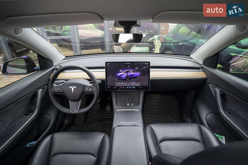 Внедорожник / Кроссовер Tesla Model Y 2022 в Киеве