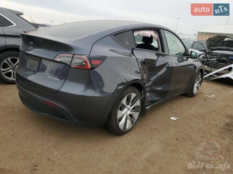Внедорожник / Кроссовер Tesla Model Y 2022 в Кременчуге