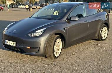 Внедорожник / Кроссовер Tesla Model Y 2021 в 