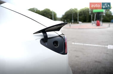 Внедорожник / Кроссовер Tesla Model Y 2023 в 