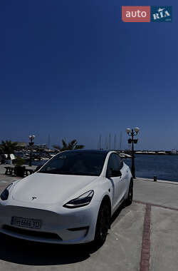 Внедорожник / Кроссовер Tesla Model Y 2021 в 