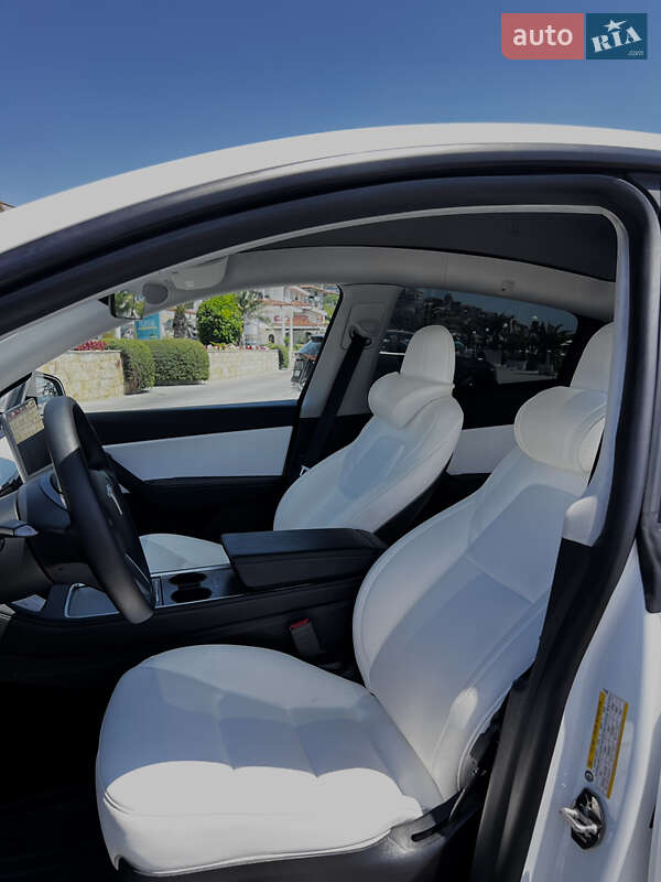 Позашляховик / Кросовер Tesla Model Y 2021 в Одесі