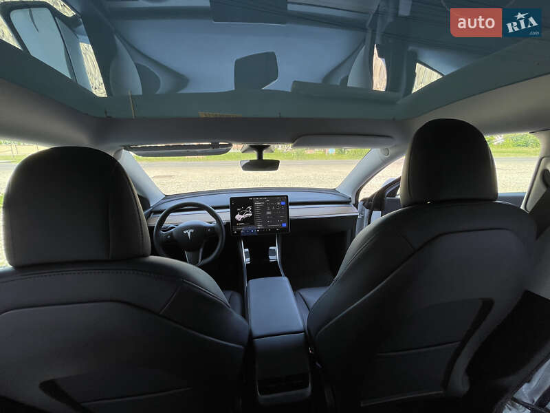 Позашляховик / Кросовер Tesla Model Y 2021 в Тернополі