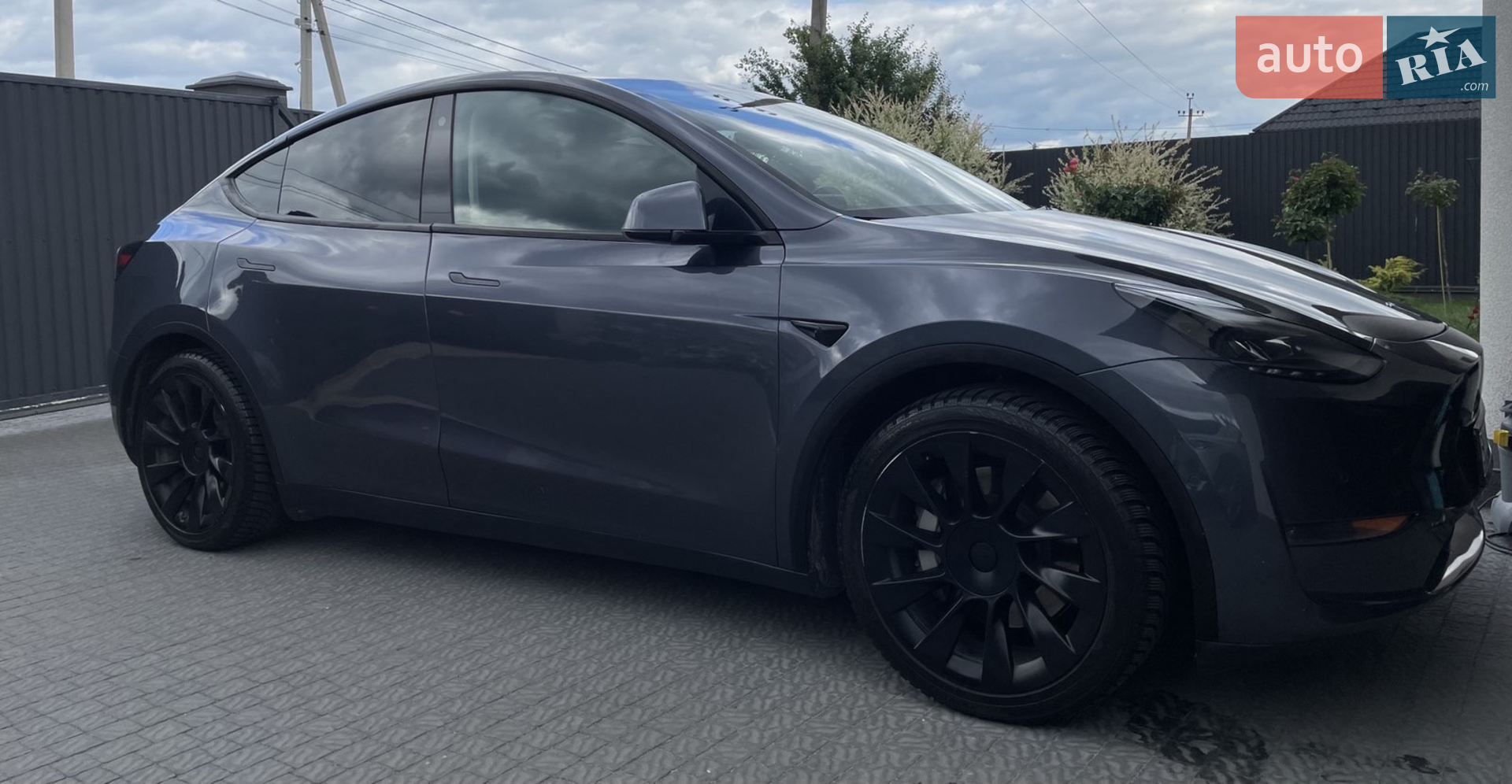 2022 Tesla Model Y - мініатюра 3
