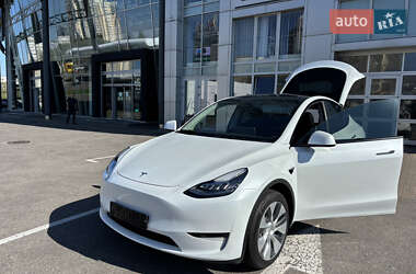 Внедорожник / Кроссовер Tesla Model Y 2023 в 
