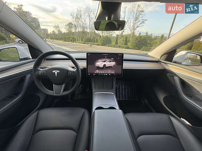 Внедорожник / Кроссовер Tesla Model Y 2023 в Днепре