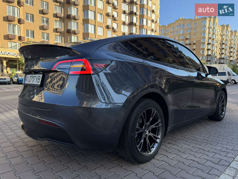 Внедорожник / Кроссовер Tesla Model Y 2020 в 