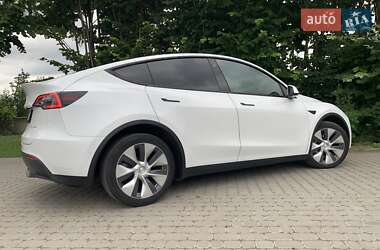 Внедорожник / Кроссовер Tesla Model Y 2021 в 
