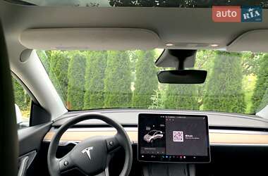 Внедорожник / Кроссовер Tesla Model Y 2021 в 