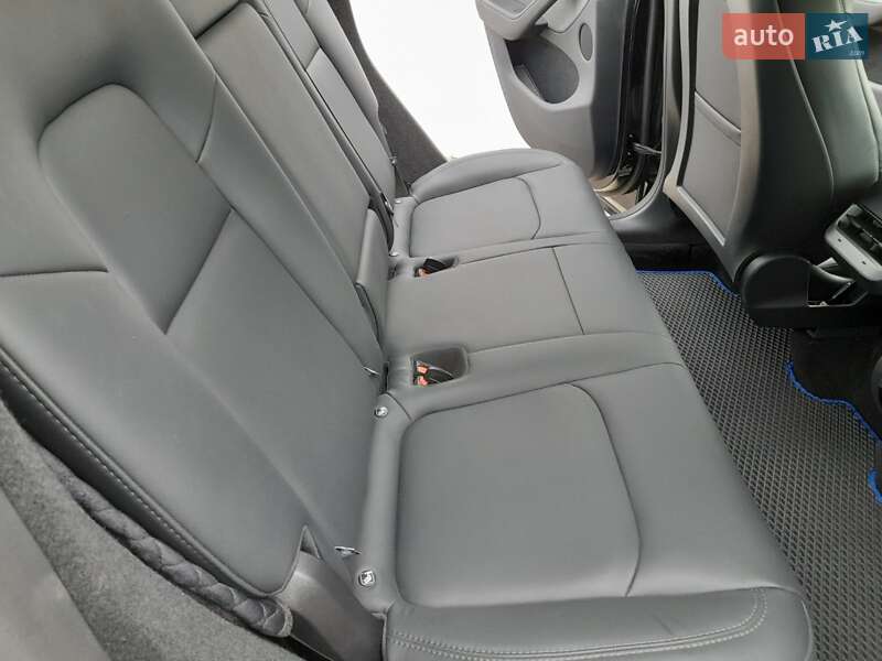 Внедорожник / Кроссовер Tesla Model Y 2024 в Ромнах фото 17 Внедорожник / Кроссовер Tesla Model Y 2024 в Ромнах