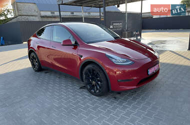 Внедорожник / Кроссовер Tesla Model Y 2021 в 