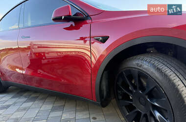 Внедорожник / Кроссовер Tesla Model Y 2023 в 