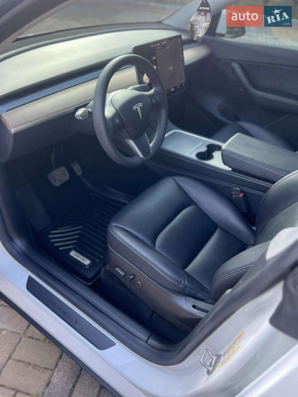 Внедорожник / Кроссовер Tesla Model Y 2021 в Харькове