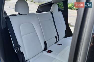 Внедорожник / Кроссовер Tesla Model Y 2022 в 