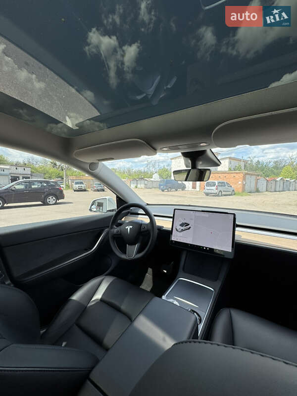 Позашляховик / Кросовер Tesla Model Y 2021 в Києві