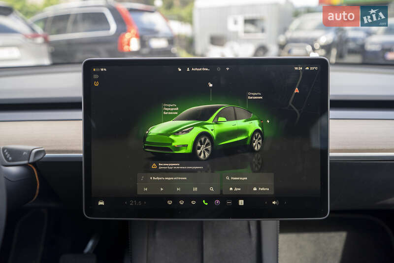 Внедорожник / Кроссовер Tesla Model Y 2023 в Киеве