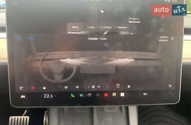 Внедорожник / Кроссовер Tesla Model Y 2022 в 
