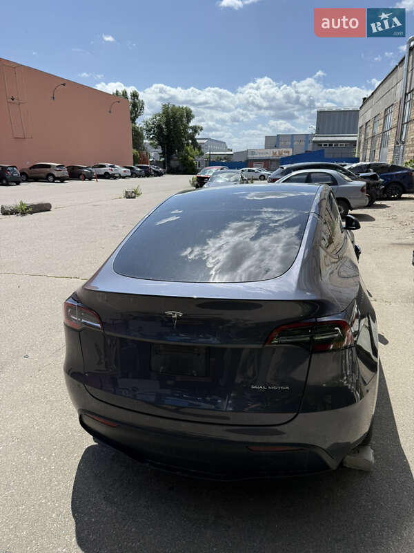 Внедорожник / Кроссовер Tesla Model Y 2023 в Киеве