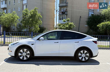 Внедорожник / Кроссовер Tesla Model Y 2021 в 