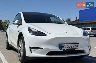 Внедорожник / Кроссовер Tesla Model Y 2021 в 
