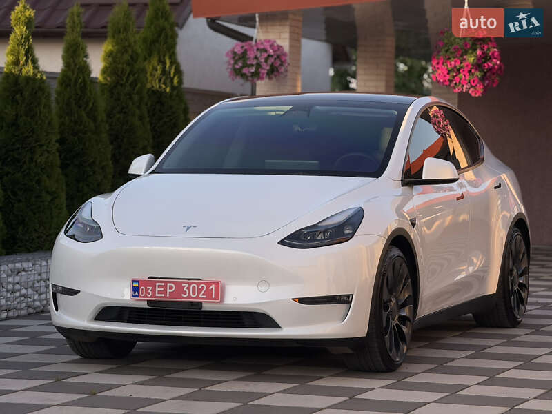 Tesla Model Y 2022