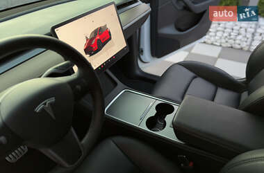 Внедорожник / Кроссовер Tesla Model Y 2022 в 