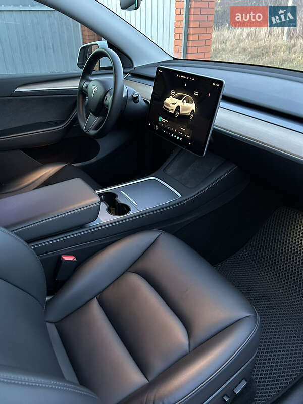 Позашляховик / Кросовер Tesla Model Y 2022 в Києві