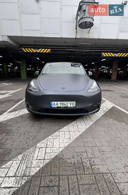 Позашляховик / Кросовер Tesla Model Y 2023 в 