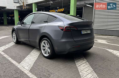 Позашляховик / Кросовер Tesla Model Y 2023 в 