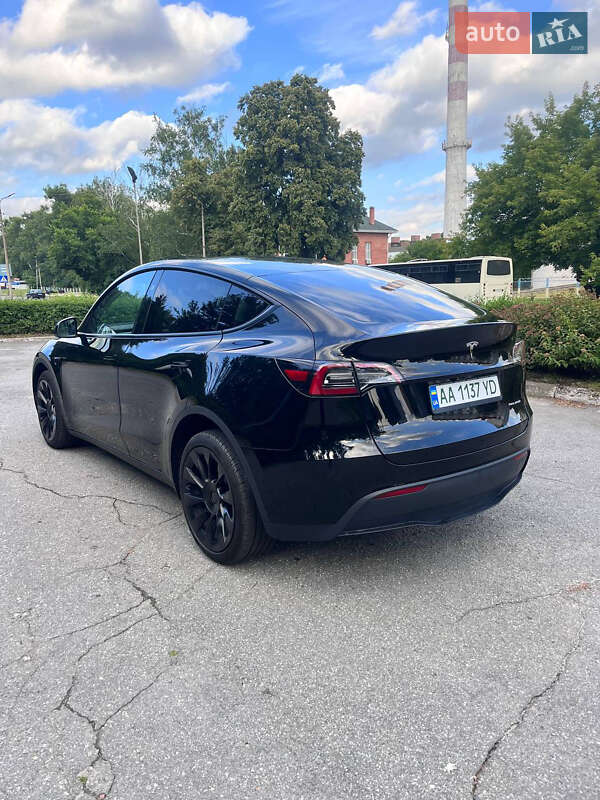 Позашляховик / Кросовер Tesla Model Y 2023 в Києві