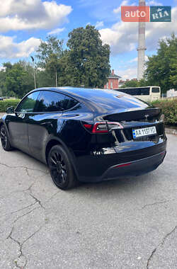 Внедорожник / Кроссовер Tesla Model Y 2023 в 