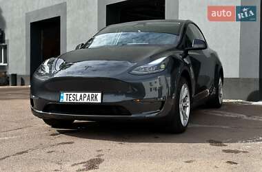 Внедорожник / Кроссовер Tesla Model Y 2024 в 