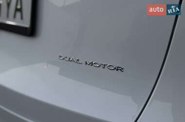 Внедорожник / Кроссовер Tesla Model Y 2023 в 