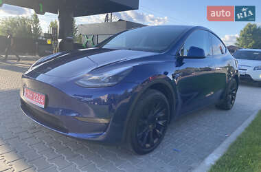 Позашляховик / Кросовер Tesla Model Y 2024 в 
