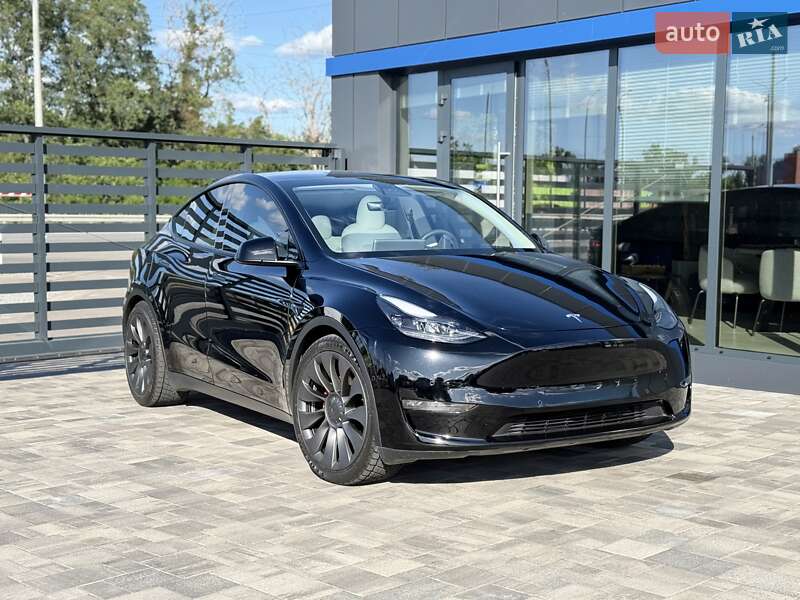 Внедорожник / Кроссовер Tesla Model Y 2021 в Ровно
