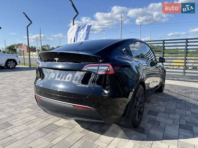 Внедорожник / Кроссовер Tesla Model Y 2021 в Ровно