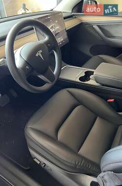 Внедорожник / Кроссовер Tesla Model Y 2024 в 