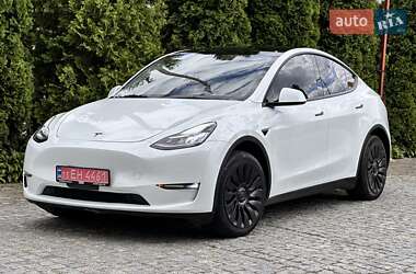Внедорожник / Кроссовер Tesla Model Y 2021 в Киеве
