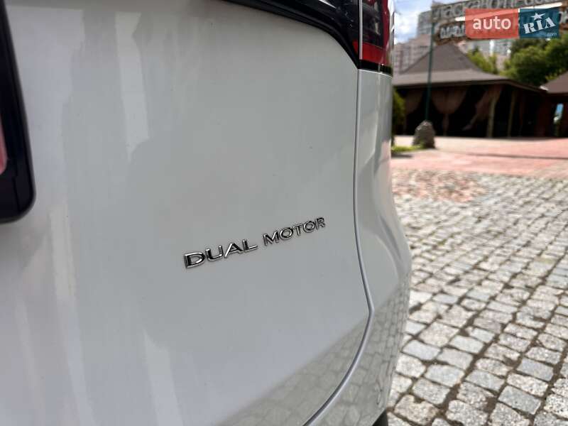 Внедорожник / Кроссовер Tesla Model Y 2021 в Киеве