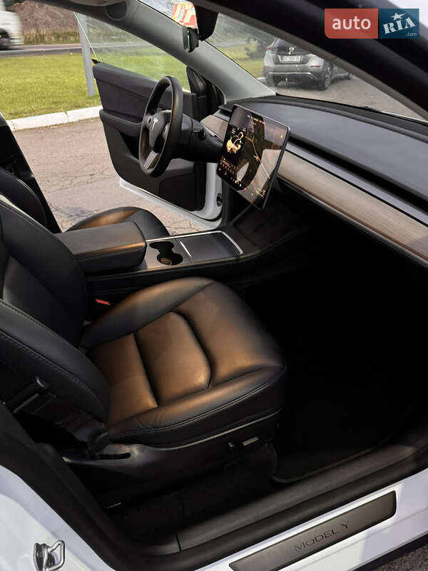 Позашляховик / Кросовер Tesla Model Y 2021 в Львові фото 13 Позашляховик / Кросовер Tesla Model Y 2021 в Львові